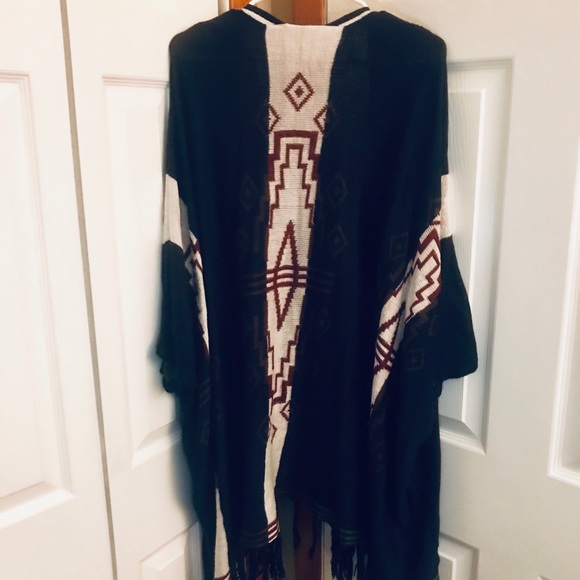 Aztec Cardigan - Picture 2 of 3